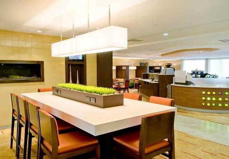 Hotel Courtyard By Marriott Waldorf Exterior foto