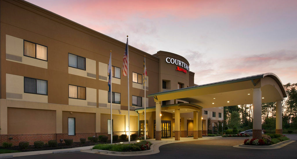 Hotel Courtyard By Marriott Waldorf Exterior foto